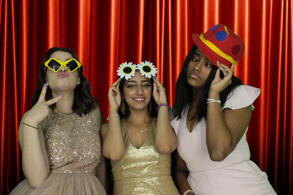 Christ School Prom | View more photos from the event at gallery.myphotoboothexperience.co.uk/u/MyPhotoBoothExperienceLtd/Christ-School-Prom